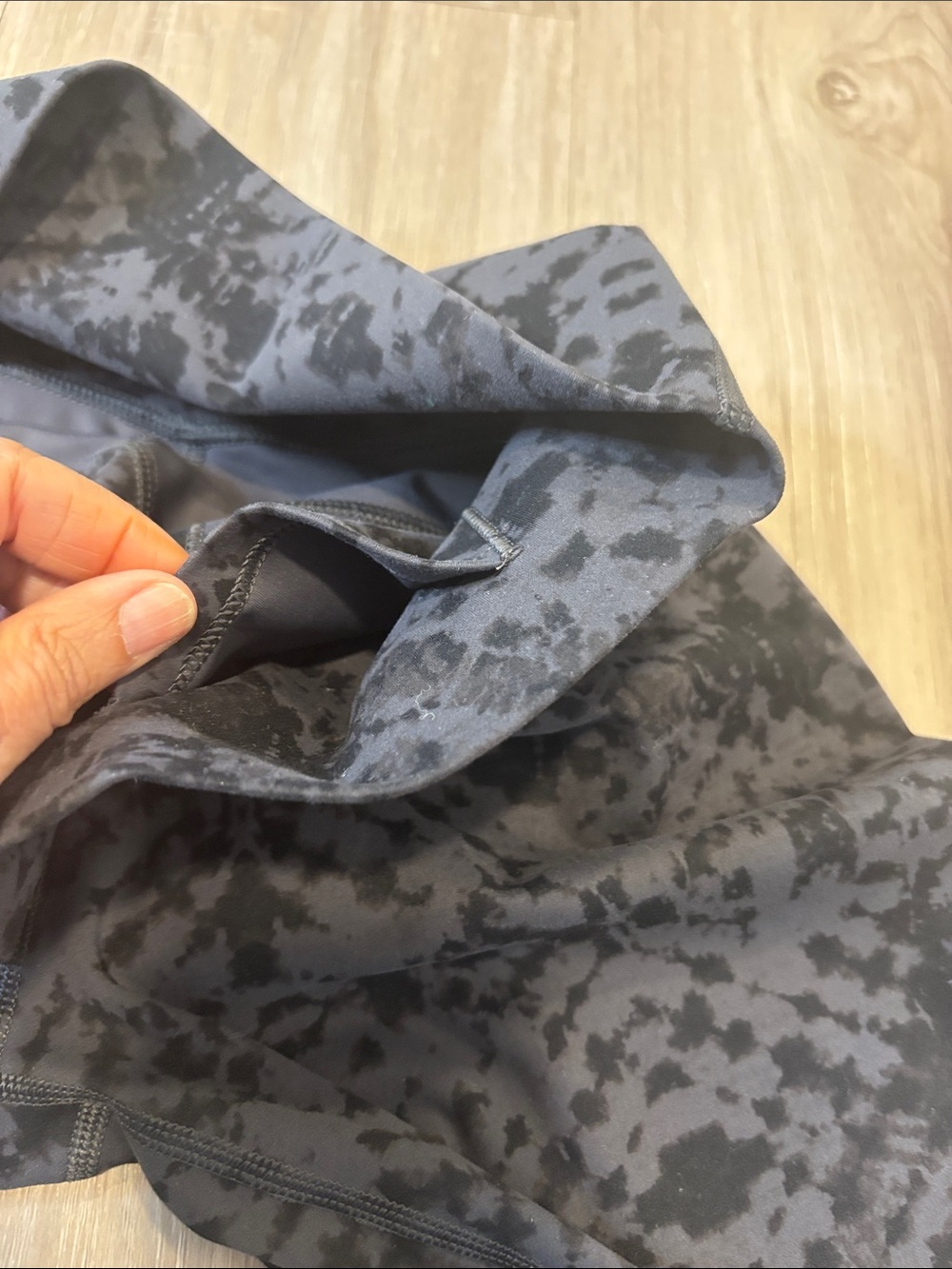 Vuori Studio Printed Legging, Charcoal Shibori - Picture 6 of 16